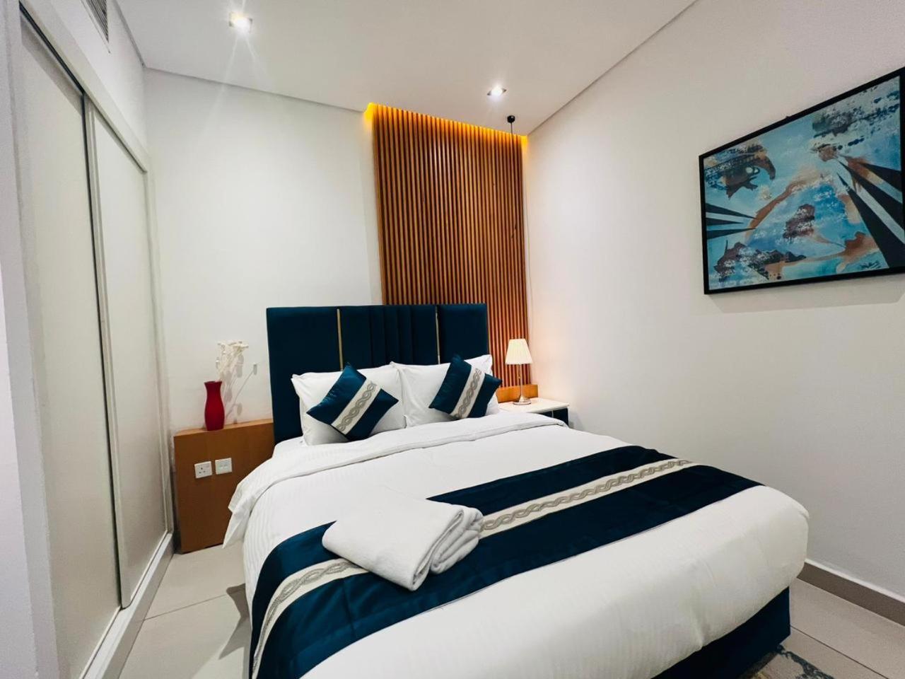 High Floor With City Skyline & Burj Khalifa View 3 Bedroom Unit Marina 두바이 외부 사진