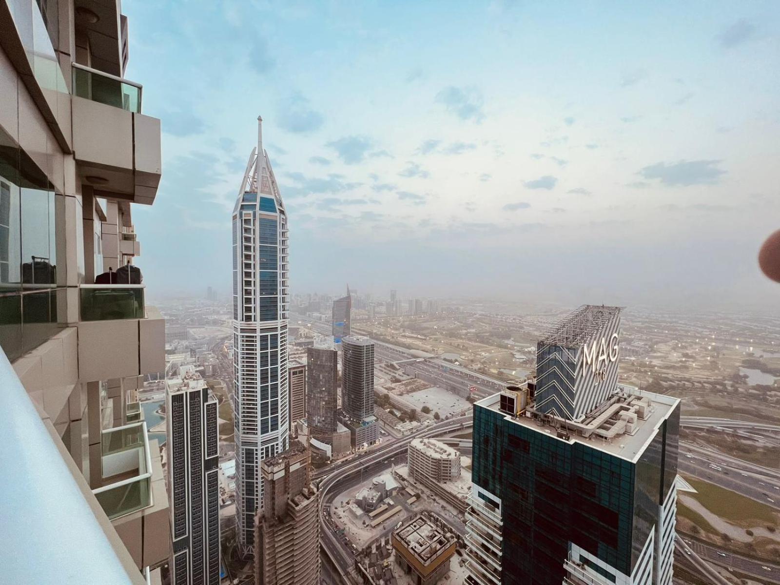 High Floor With City Skyline & Burj Khalifa View 3 Bedroom Unit Marina 두바이 외부 사진