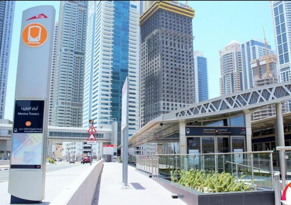 High Floor With City Skyline & Burj Khalifa View 3 Bedroom Unit Marina 두바이 외부 사진