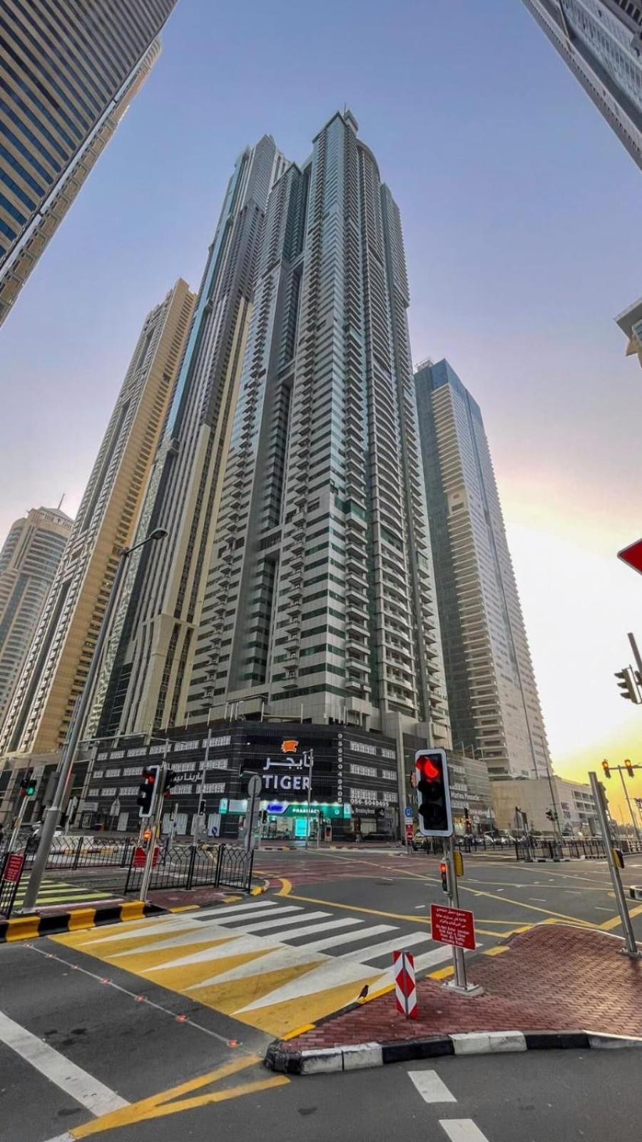 High Floor With City Skyline & Burj Khalifa View 3 Bedroom Unit Marina 두바이 외부 사진